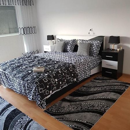 Ferienwohnung Sabina Bosanska Krupa Eksteriør billede